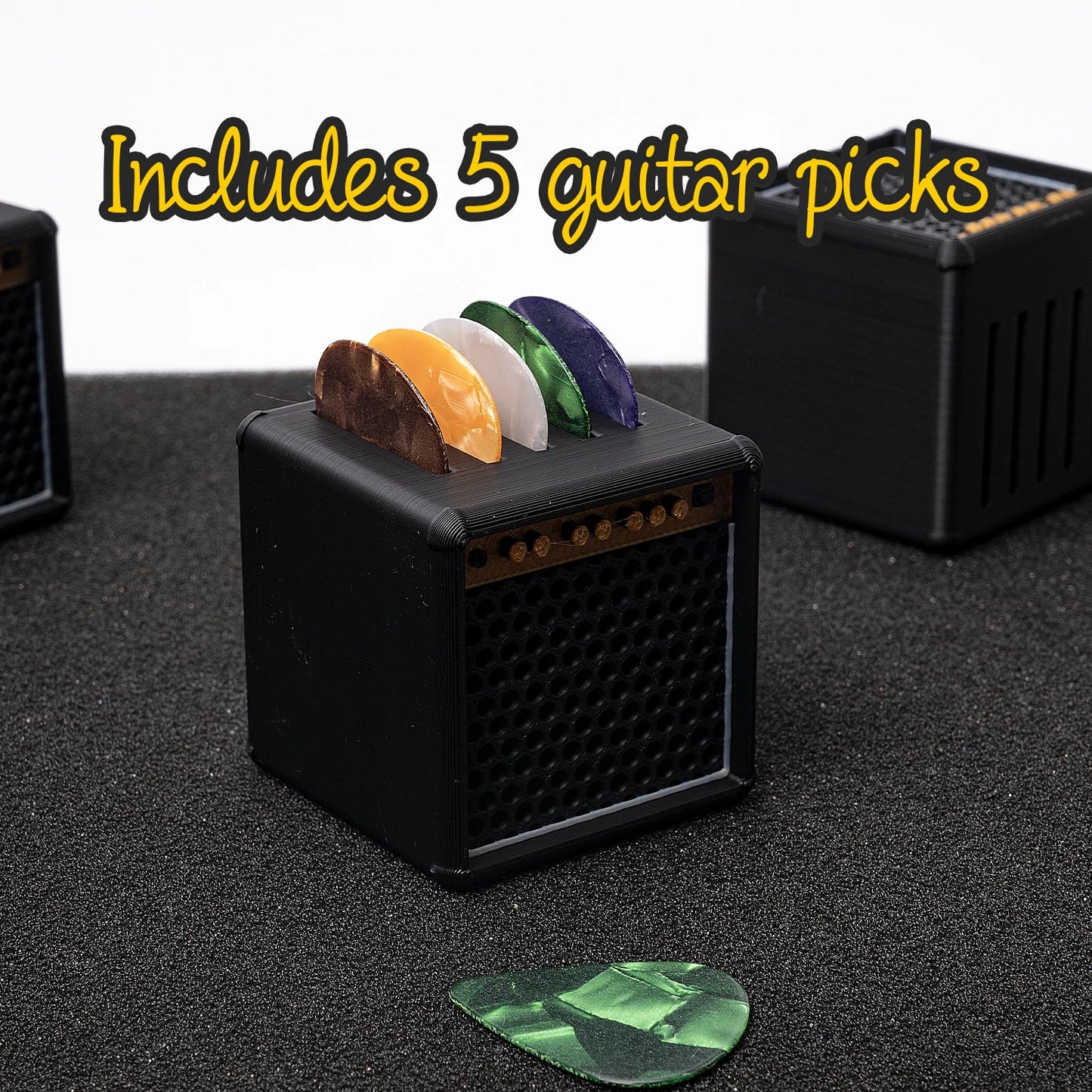 A set of 5 guitar picks + 1 speaker cabinet-shaped storage box, with an adorable design specifically for guitar picks.
