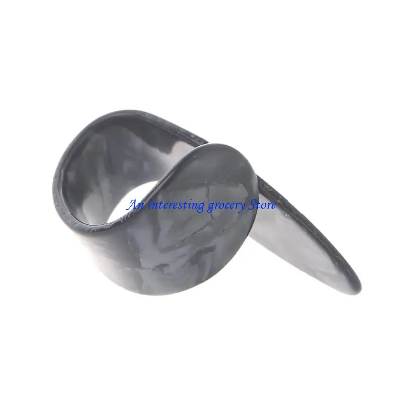 652D 1PC Celluloid Guitar Thumb Pick Plectrums Guitar Plastic New