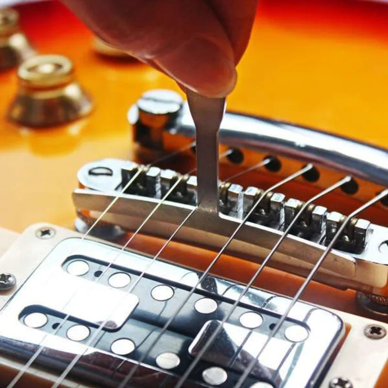 Metal Guitar String Puller Wooden Folk Pry Up String Guitar String  Tool Metal Guitar Nail Puller Portable and Lightweight
