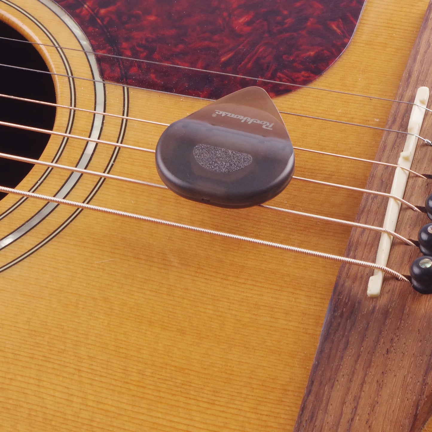 Glowing Guitar Picks Non-slip Guitar Picks Jazz Plectrum with LED Lights for Electric Acoustic Guitar Bass Folk Color Bling Pick